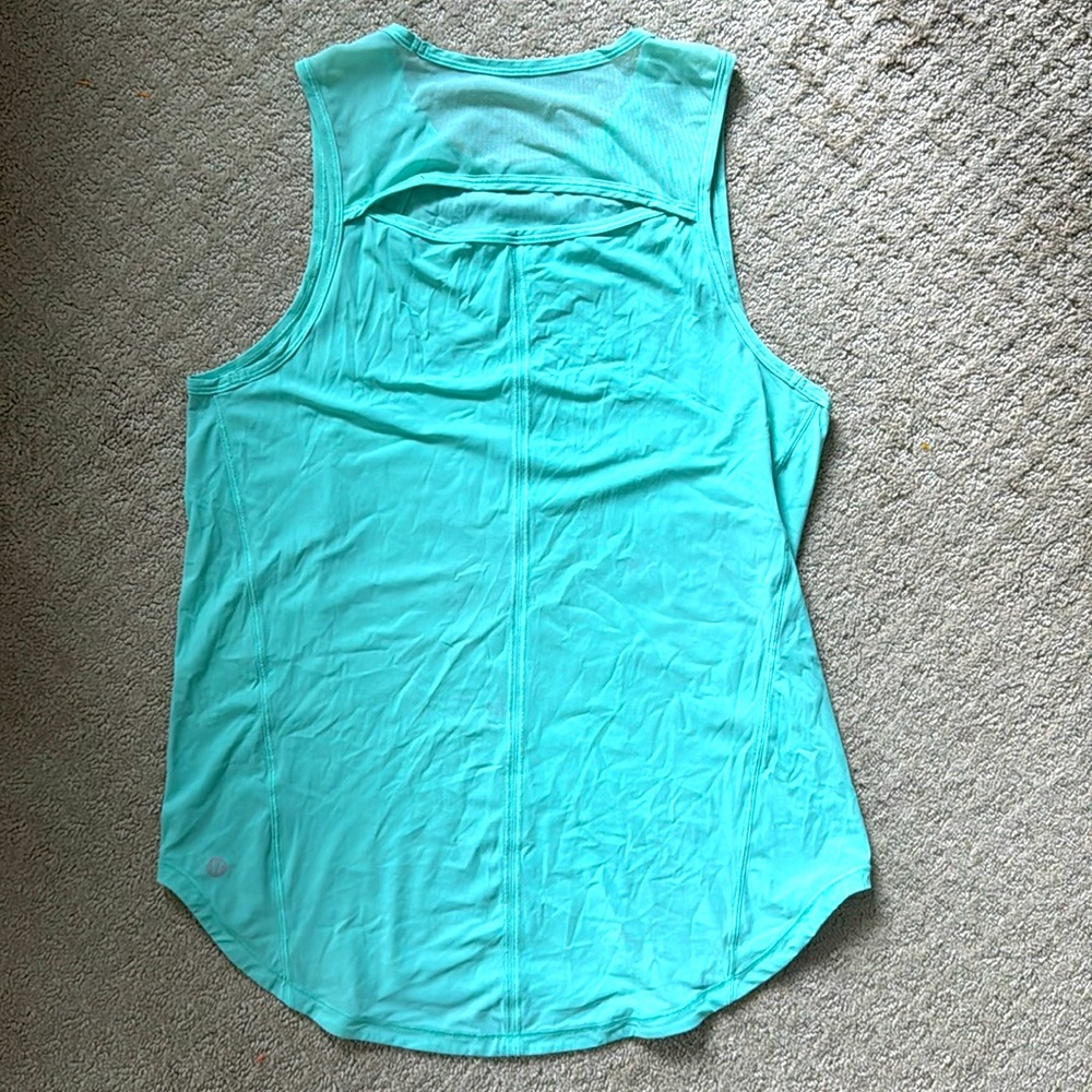 Lululemon Sculpt tank top sz 8 - hip-length - Picture 2 of 2